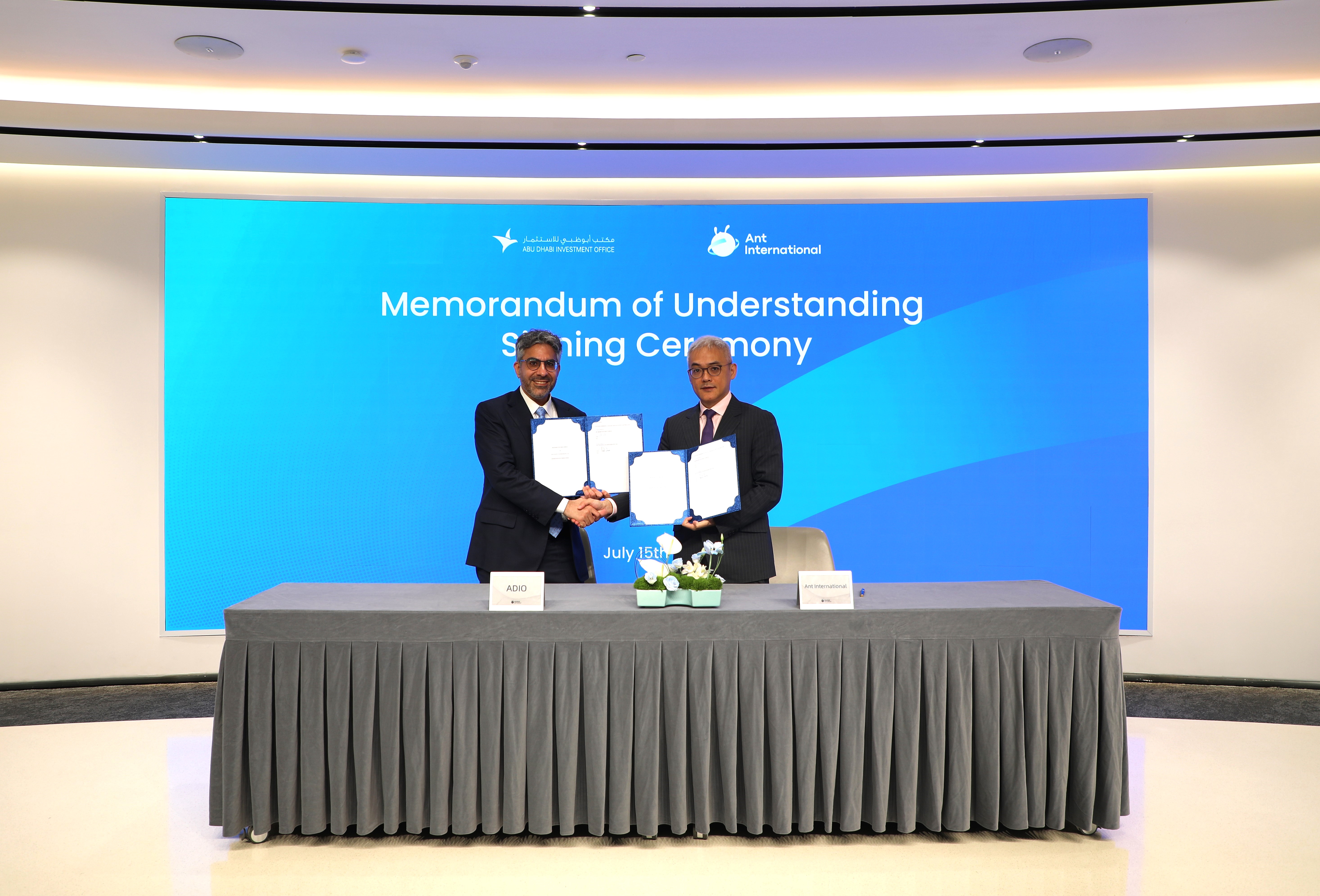 Signing Ceremony (5)